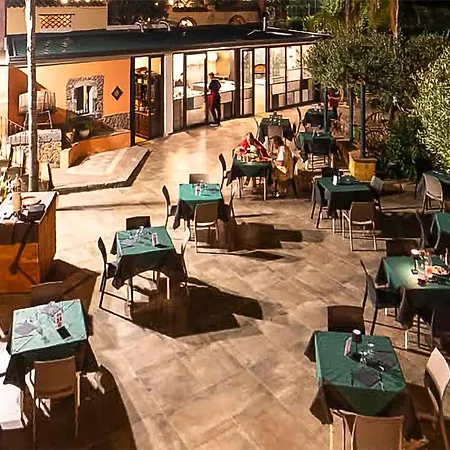 Mansarda Διαμέρισμα