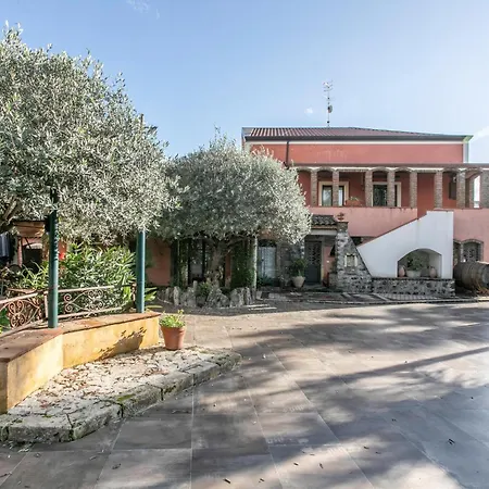 Mansarda Διαμέρισμα Santa Venerina